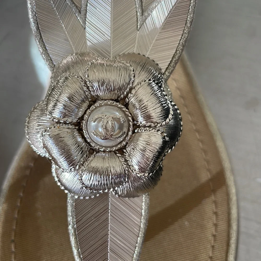 Chanel gold wing thong sandal goatskin metallic flats sz 36
